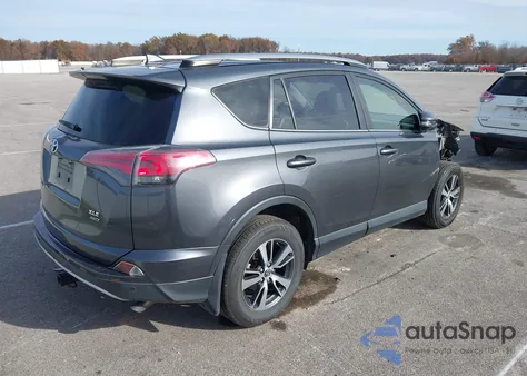 2017 Toyota Rav4 Xle z USA, uszkodzony, nr VIN JTMRFREV2HD205726